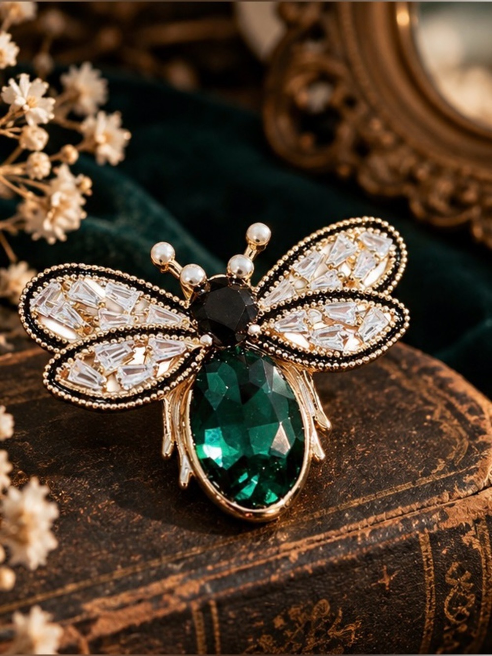 Vintage Emerald Bee Brooch Antique Inspired Crystal Jewelry